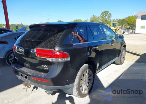 2013 Lincoln Mkx z USA, uszkodzony, nr VIN 2LMDJ8JK8DBL21155